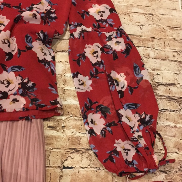 🌹Pink Rose Floral Top 🌹 - Picture 3 of 8